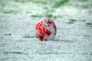 پرسپولیس صدر جدول را از سپاهان گرفت/ سرگیف گل زد و اخراج شد!