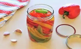 دستور تهیه ترشی فلفل دلمه جدید و خوشمزه