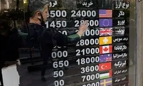 جنگ بانکی ها و صرافی ها قیمت دلار را بالا برد