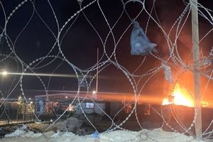 یک منبع آگاه: دو تانکر حامل سوخت ایران به لبنان هدف حمله هوایی قرار گرفت