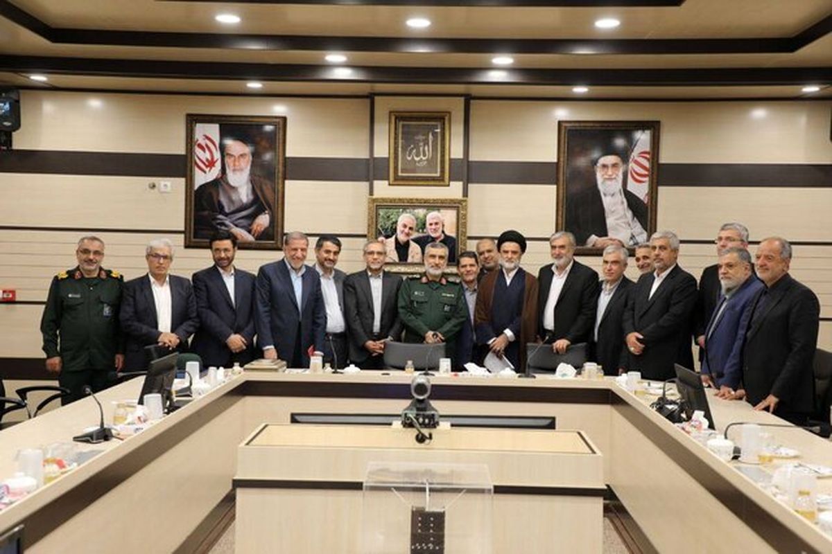 سردار حاجیزاده: دشمن توان آسیب زدن به سیستم آفندی جمهوری اسلامی را ندارد