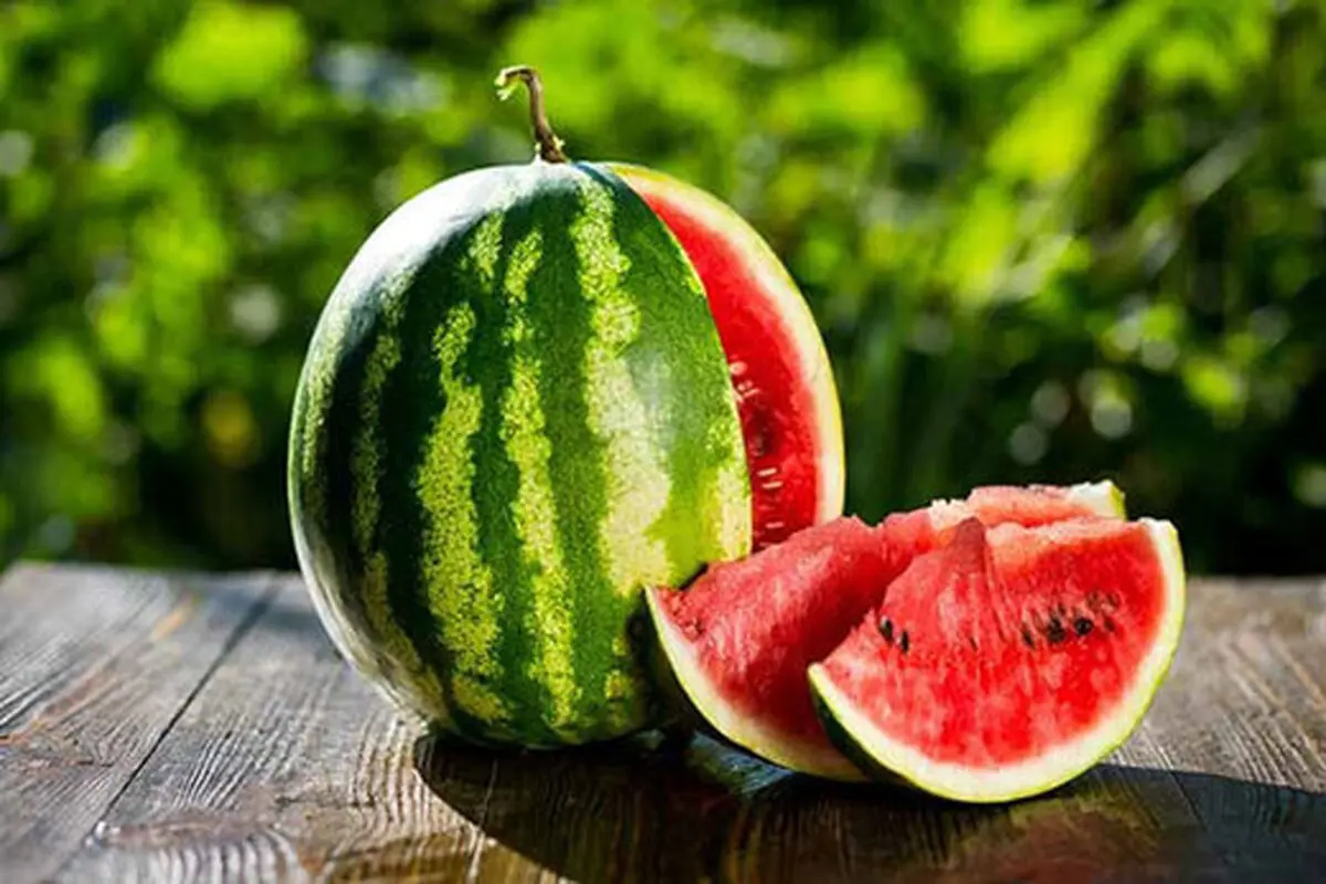 کدام میوه در تابستان مفید است؟