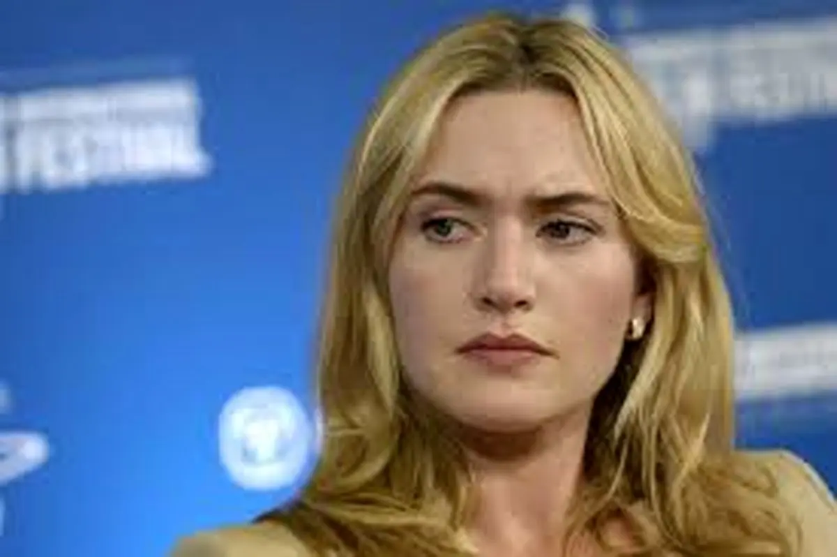 سفر در زمان؛ «رز فیلم تایتانیک» به همراه فرزندش در نیویورک؛ سال 1384