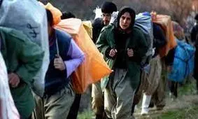 نماینده مجلس: آقای رییس جمهور مشکل کولبران را در سران سه قوه حل کنید