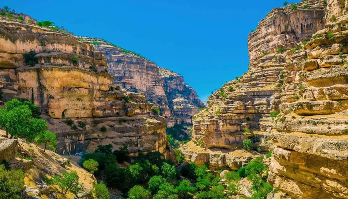 یک قاب از ایران زیبا؛ تنگه شیرز لرستان/ ویدئو