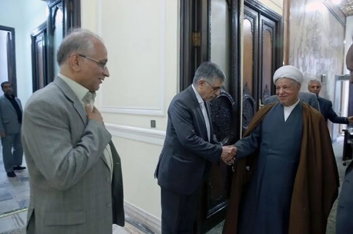 مرعشی:‌ در جمهوری اسلامی ایران، هیچ احساس نیازی به شخصیت‌ها و نهادهای واسط، وجود ندارد/ حتی اگر هاشمی زنده بود هم از همکاری او استفاده نمی‌شد