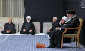 رهبر معظم انقلاب در مراسم عزاداری شب عاشورا در حسینیه امام خمینی حاضر شدند