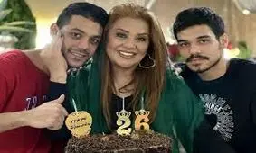 نسرین مقانلو: یازده ساعت پیکر پسرم را در بغلم نگه داشتم/ ویدئو