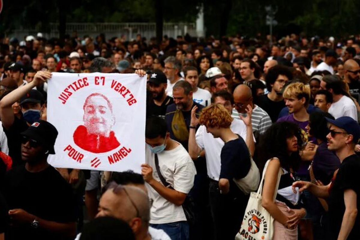 پلیس فرانسوی به «قتل شبه‌عمد» متهم شد/ماکرون معترضان را دعوت به آرامش کرد