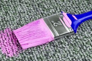 بهترین روش برای پاک کردن لاک و رنگ های مختلف از فرش و مبل