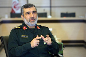 فرمانده هوافضای سپاه شرایط بد اقتصادی را به تحریمها و دولت روحانی نسبت داد

