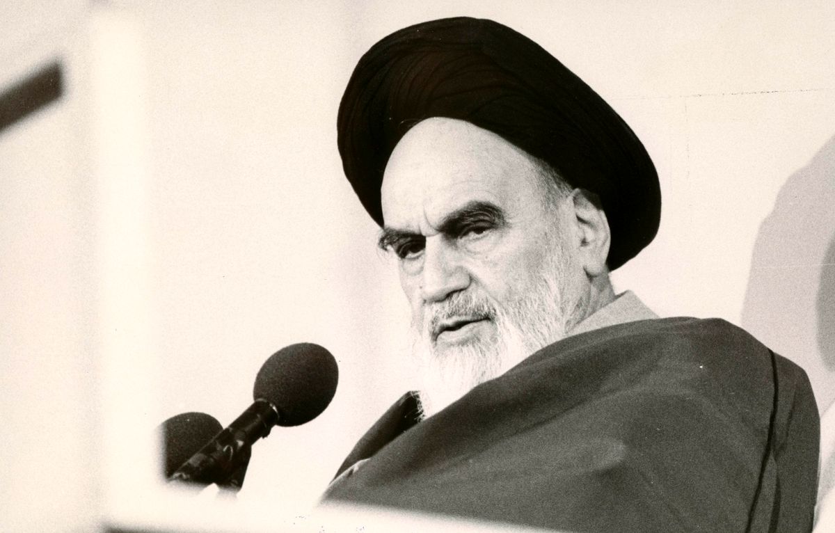 اجازه نمی‌دهیم آینده پر امید ایرانیان، در محاق شبهه‌افکنی قبیله شیطان قرار گیرد