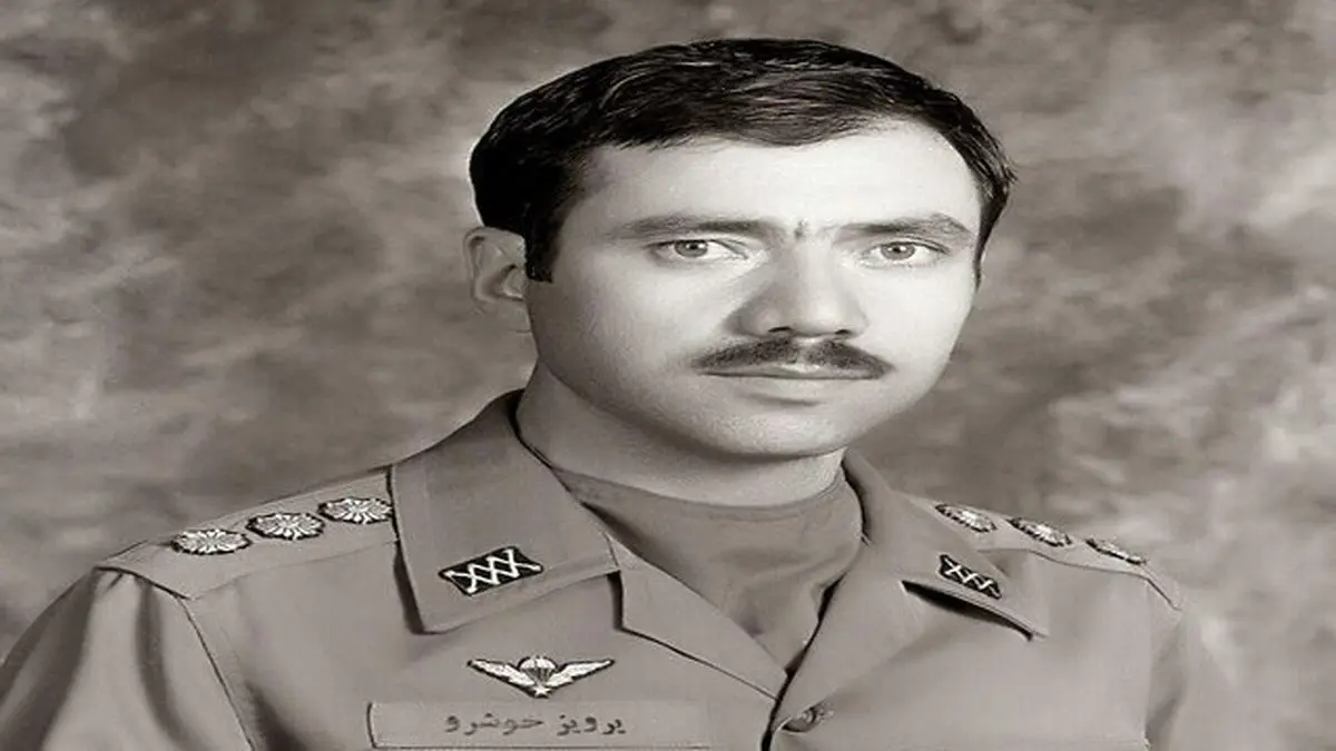 تصویری جالب و کمتر دیده شده از نابغه جنگ الکترونیک ارتش
