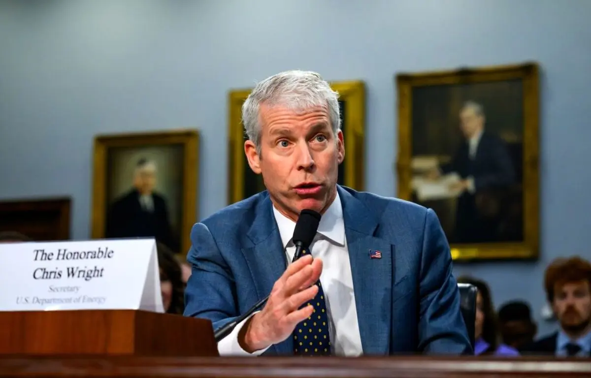 وزیر انرژی آمریکا:  بعید است قیمت نفت به ۲۰۰ دلار برسد!