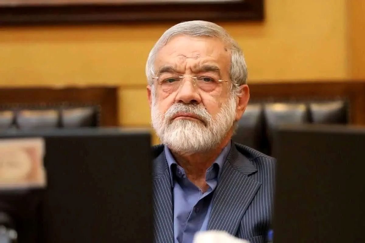  حمایت تمام قد نماینده حامی سعید جلیلی، از اجرای قانون عفاف و حجاب و ارسال پیامک‌ها/ اگر برای حجاب جریمه نباشد پس برای سارقان هم زندان را حذف کنیم 