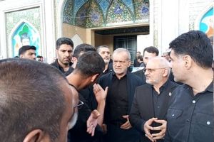 حضور پزشکیان در مراسم گرامیداشت شهیدان سپهبد رشید و سپهبد شادمانی

