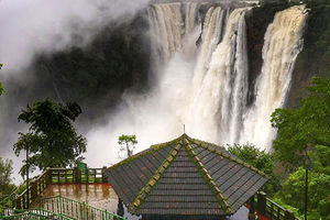 آبشار جاگ دومین آبشار مرتفع در هند