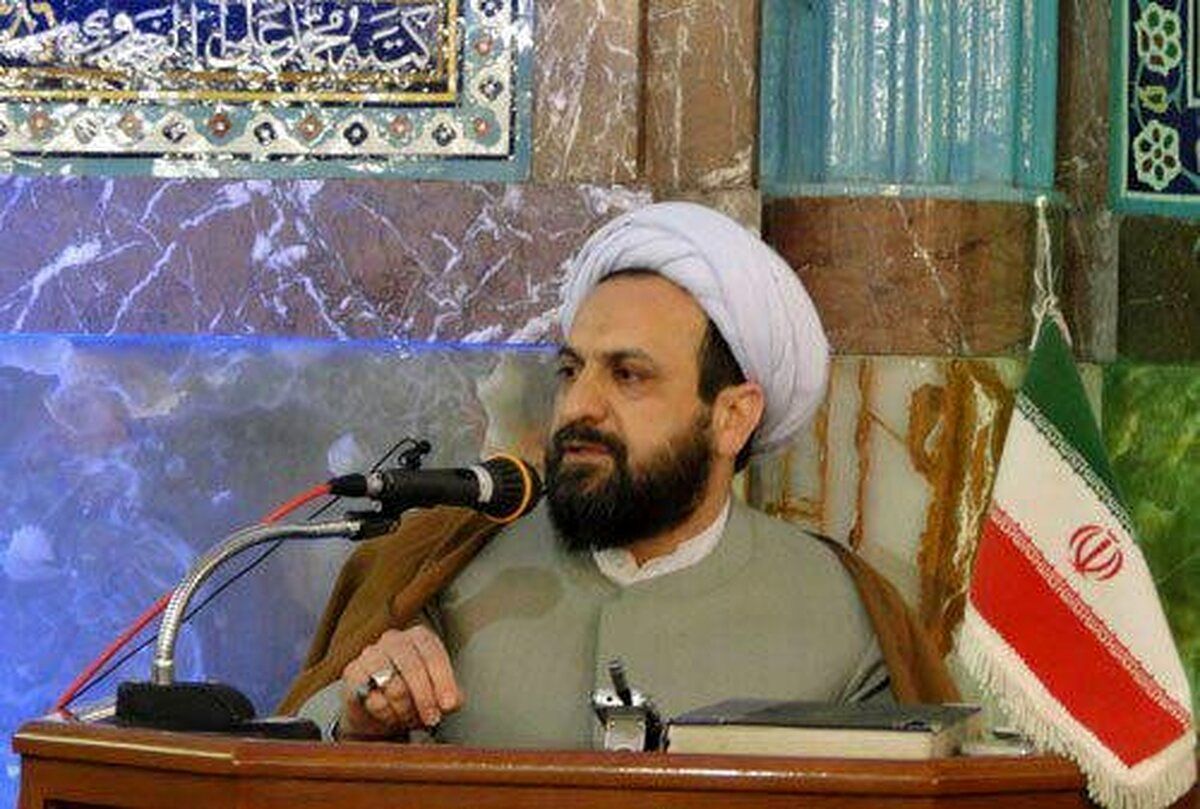 نظر فرزند مصباح یزدی درباره انقلابیونی که از دیوار سفارت آمریکا بالا رفتند