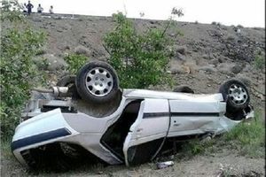 مرگ ۲ نفر بر اثر سقوط خودرو به دره