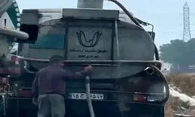 کوی مهدیس اهواز به محل تخلیه تانکرهای آب های سطحی معابر شهر اهواز تبدیل شد/ ویدئو