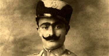 داستان زندگی احمد امیراحمدی: از قزاقخانه تا نخستین سپهبدی ایران
