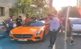کنعانی در پرسپولیس و رقص هواداران جلوی مرسدس بنز کمیابش/ ویدئو

