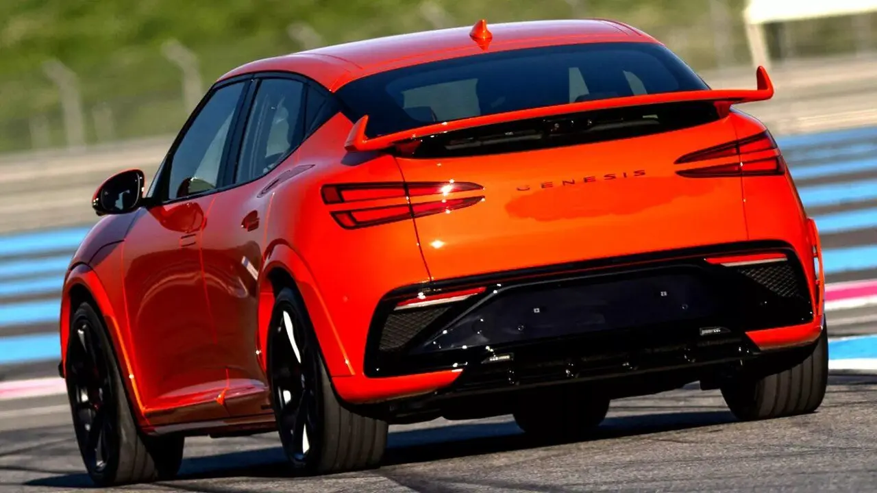 سورپرایز جنسیس / حمله به قلب مرسدس‌بنز و بی‌ام‌و با «ماگما»