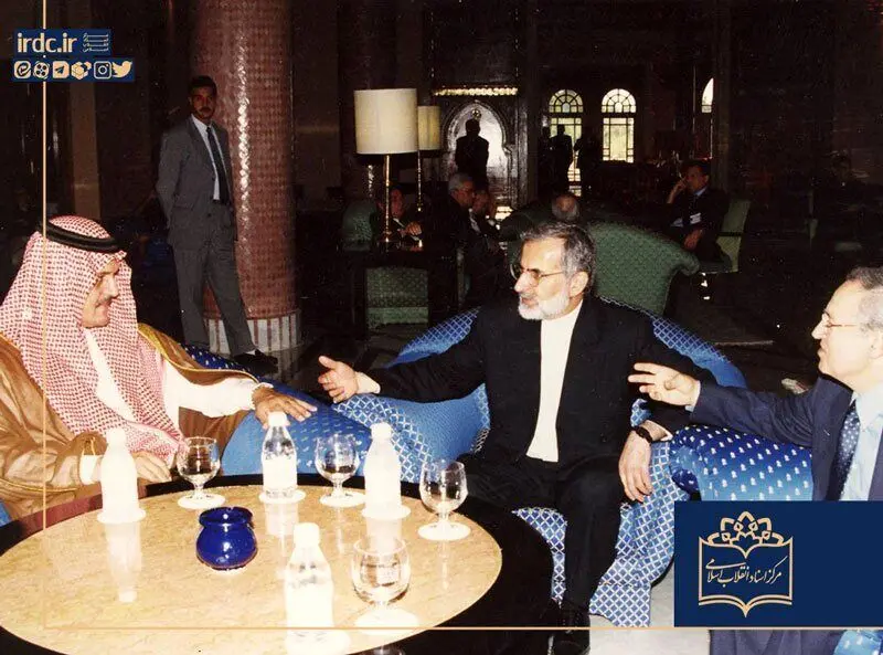 عکس‌های تاریخی از دکتر کمال خرازی