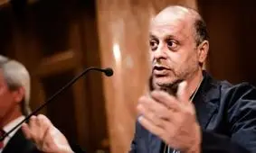 بازگشت اکبر گنجی به روزنامه‌های داخلی ایران/ روزنامه‌نگار مهاجر ایرانی در آمریکا: این دفاع مقدس، مقدس ترین دفاع هاست/ ما باید ایران را حفظ کنیم و به نسل بعد بسپاریم