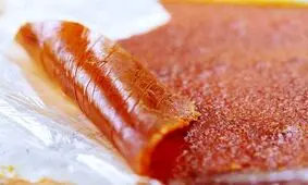 طرز تهیه لواشک خرمالو خوشمزه در فر
