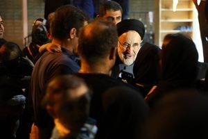 حضور خاتمی و هادی خامنه‌ای در مراسم عزاداری تاسوعای حسینی/ ویدئو