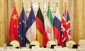 حمله به سلمان رشدی باعث زمزمه های مخالفت با توافق آمریکا با ایران شده است