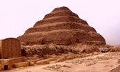 رازهای گورستان مرموز سقاره؛ چرا بسیاری از مصریان باستان در آن دفن شدند؟

