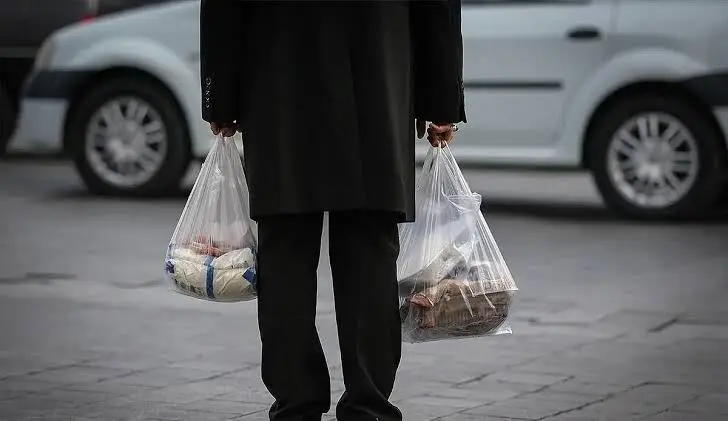 دستمزد کارگر ۲۵ میلیونی در برابر هزینه زندگی ۹۰ میلیونی؛ چه درصدی از خانوارها این درآمد را دارند؟