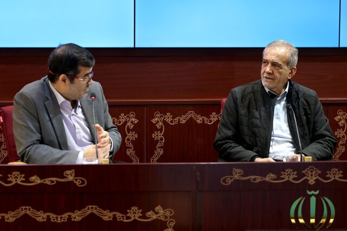 تاکید پزشکیان بر انحصارزدایی از اماکن ورزشی دستگاههای اجرایی