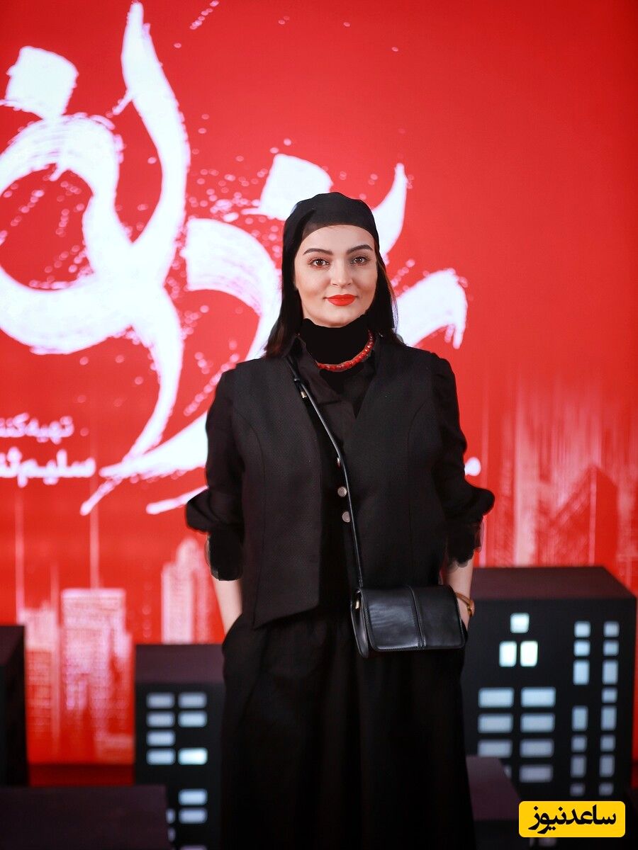 نیلوفر پارسا