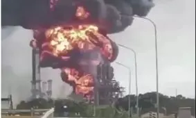 انفجار و حریق در تاسیسات نفتی ونزوئلا/ ویدئو