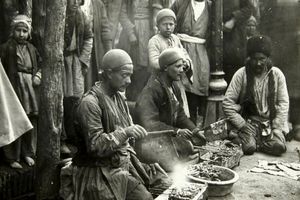 عکس‌های باورنکردنی از بازار تهران در زمان قاجار