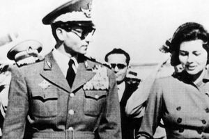 سفر در زمان؛ ظاهر «ثریا اسفندیاری در 58 سالگی در پاریس»؛ سال 1369
