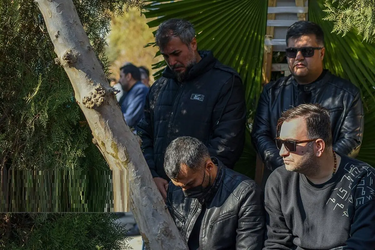 خاکسپاری مادر محمد حسین میثاقی/ تصاویر