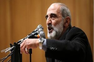  شریعتمداری: اپوزیسیون ایران یک مشت آدم‌نمای بی‌سواد، بی‌شخصیت، اجق وجق‌ علاف اند