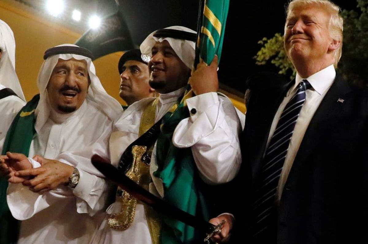  سفر مهم ترامپ به عربستان/ پشت پرده تغییر نام خلیج فارس/ آمریکا به دنبال خریدن ریاض است! 