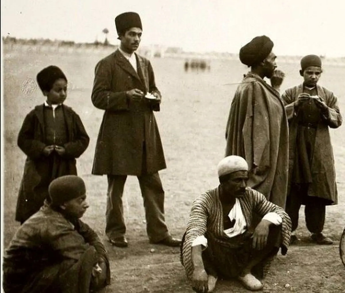 سفر در زمان؛ گاری بستنی‌فروشی در تهران عصر قاجار 