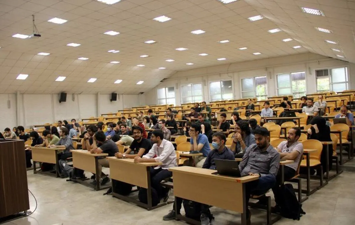 وزیر علوم: قبولی های کنکور با یک ماه تاخیر وارد دانشگاه می‌شوند