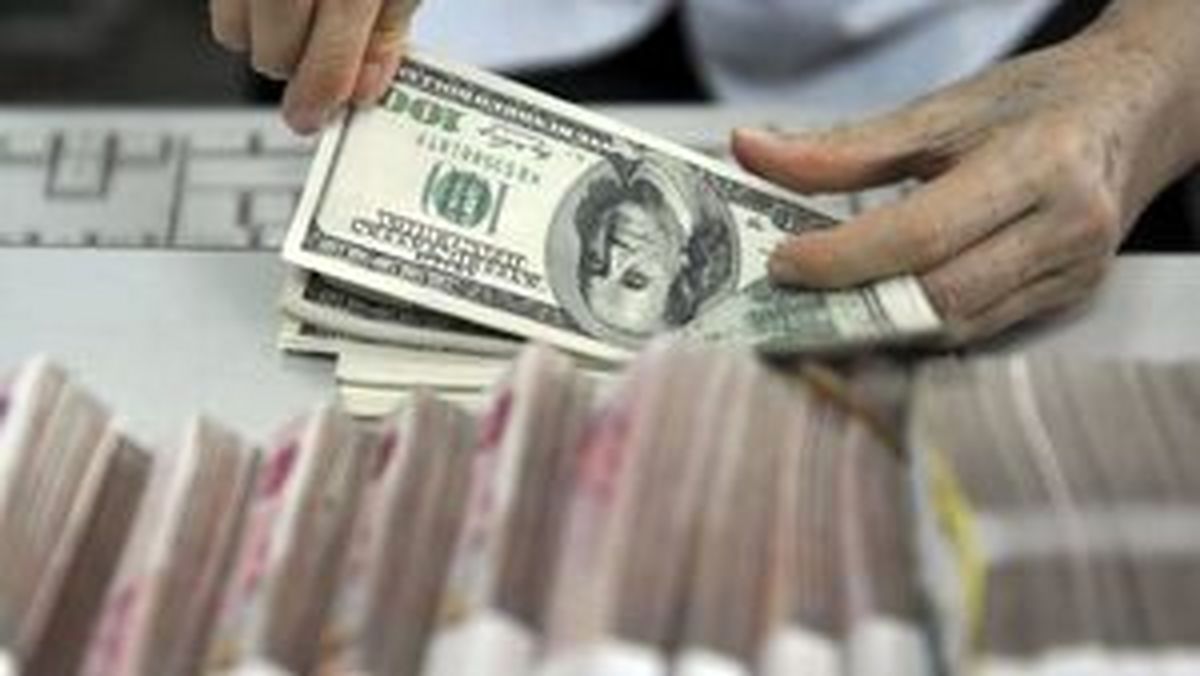 فروش ارز در صرافی ملی ایران/ دلار ۴۶۶۲۹ تومان