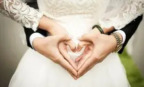 در حادثه‌ای عجیب به جای پسر، پدر پای سفره عقد نشست!