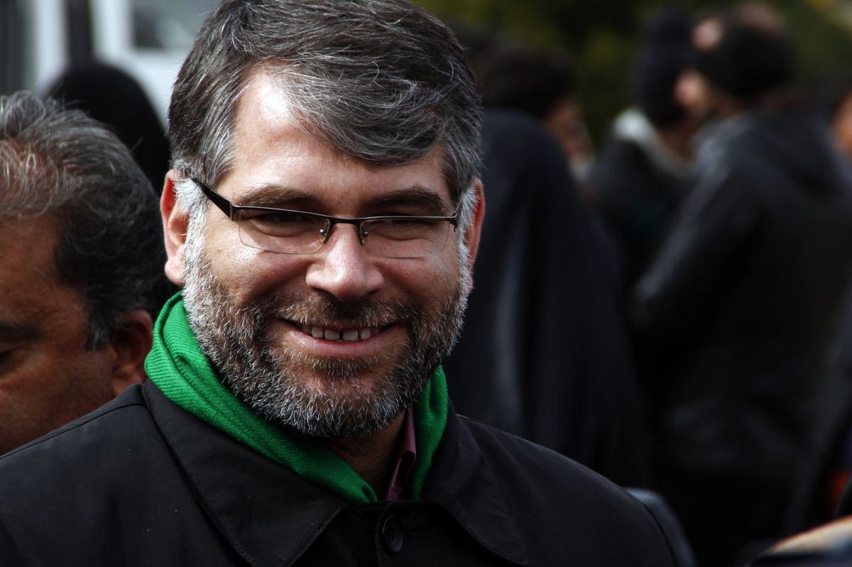 گندم، شکر و برنج معطل ارز بودند، اما ساداتینژاد، وزیر جهاد رئیسی، ارز را به گروه دبش تخصیص میداد