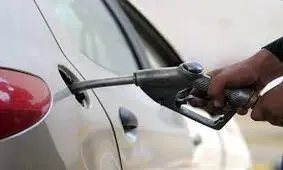 عضو کمیسیون انرژی مجلس: بنزین گران نمی‌شود و نخواهد شد/ ویدئو