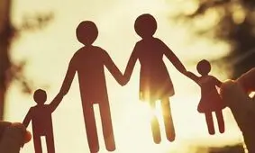 سال گذشته میانگین سن پدر و مادر در اولین فرزندآوری چقدر بود؟