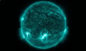 ثبت لحظه غرش خورشید

